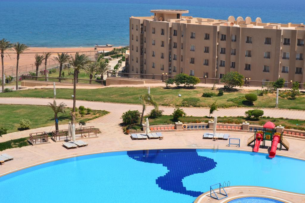 Grand Ocean Blue - Apartment 718 Ain Sukhna Extérieur photo